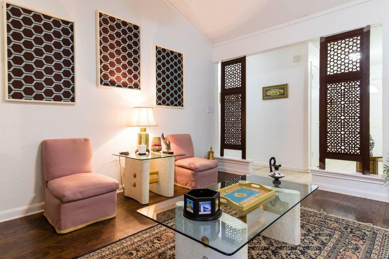 Oasis Near Dfw Airport With Mediterranean Setting Irving Exteriör bild