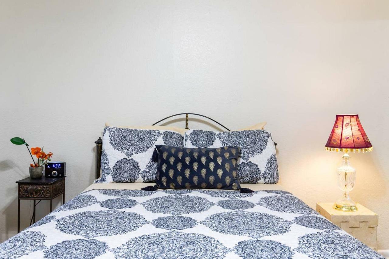 Oasis Near Dfw Airport With Mediterranean Setting Irving Exteriör bild