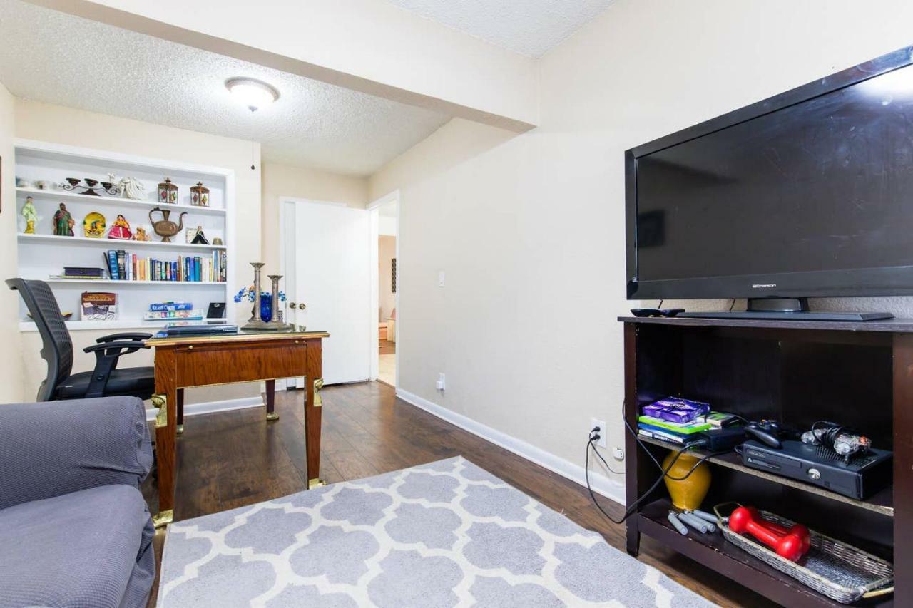Oasis Near Dfw Airport With Mediterranean Setting Irving Exteriör bild