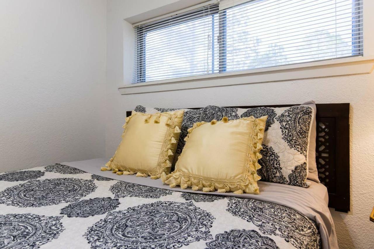 Oasis Near Dfw Airport With Mediterranean Setting Irving Exteriör bild