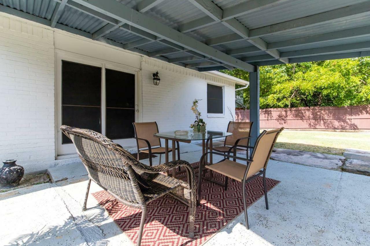 Oasis Near Dfw Airport With Mediterranean Setting Irving Exteriör bild